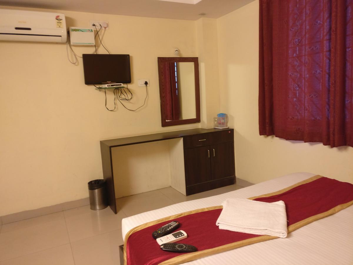 Hotel Skyland Bangalore Extérieur photo